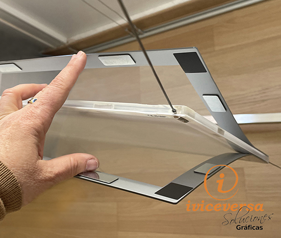 carpetas led escaparates, portacarteles led, carpetas led inmobiliarias